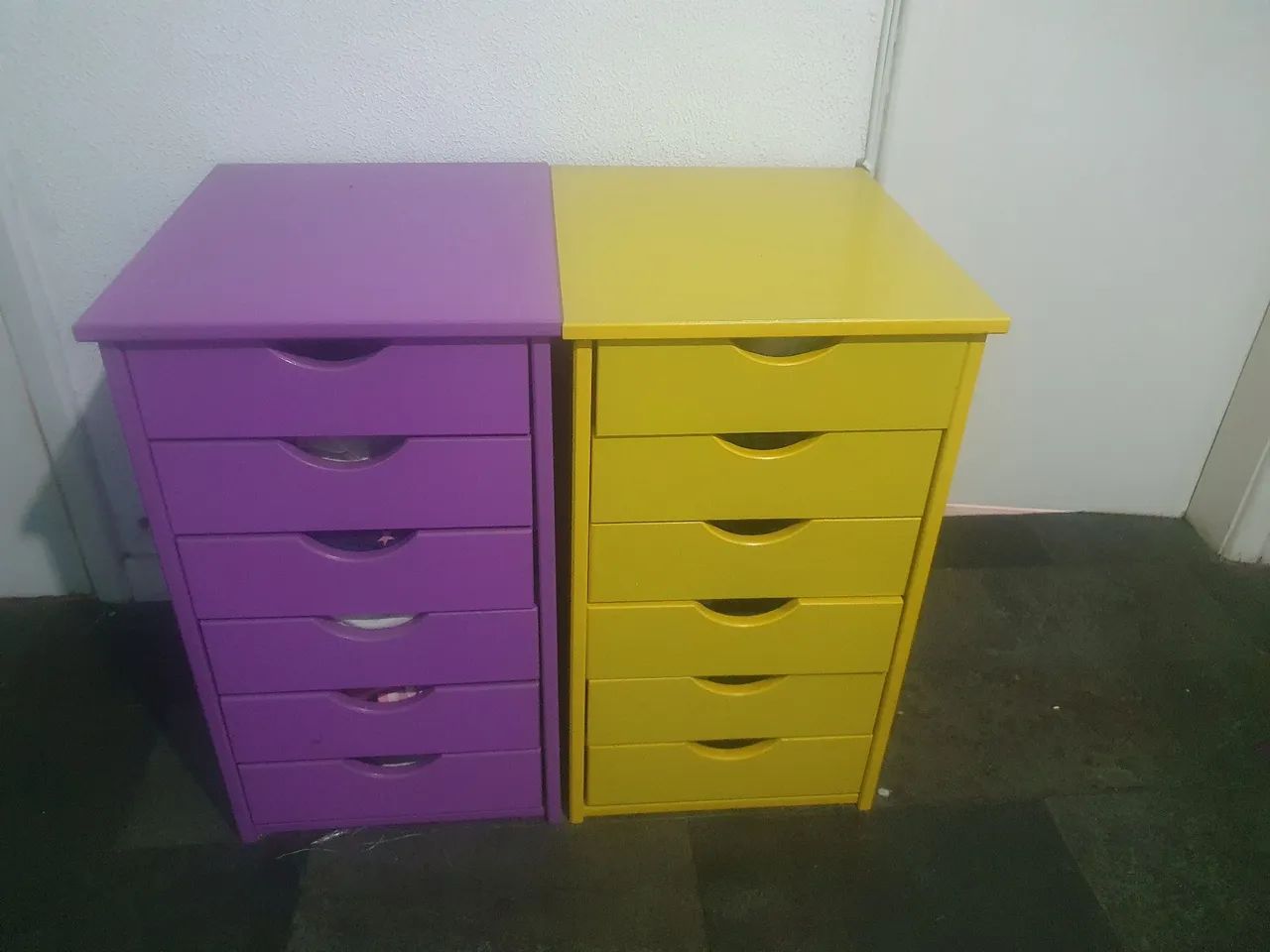 Gaveteiros coloridos - Amarelo e Roxo
