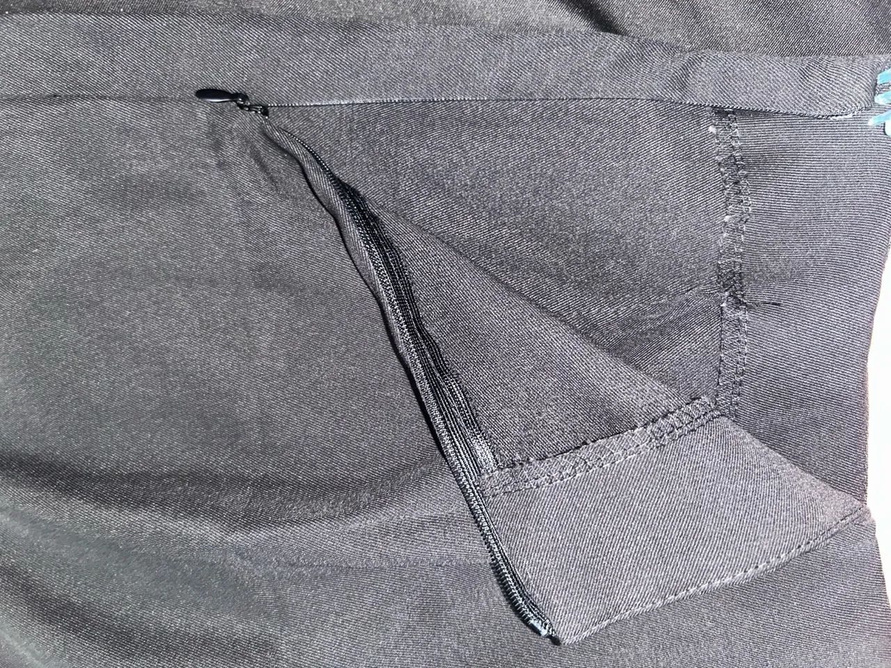 Saia preta (P) - Foto 2