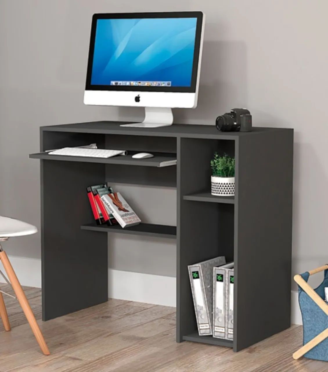 Computer desk64175974910083122