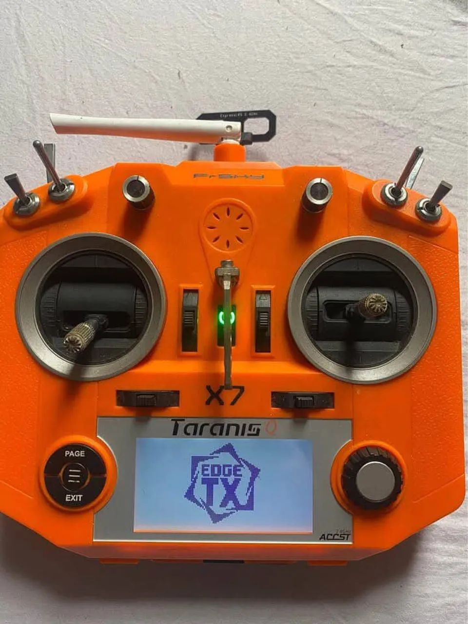 Rádio taranis x7