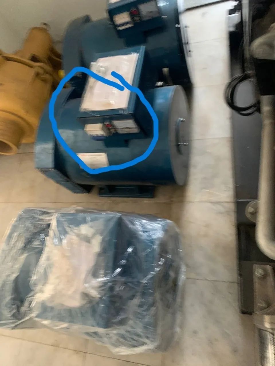 GERADOR (ALTERNADOR) ASSINCRONO TRIFÁSICO DE 25KVA64289079867265122