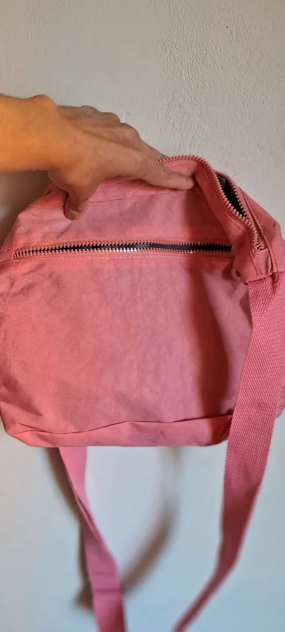 Bolsa de ombro rosa com vários compartimentos - Foto 2