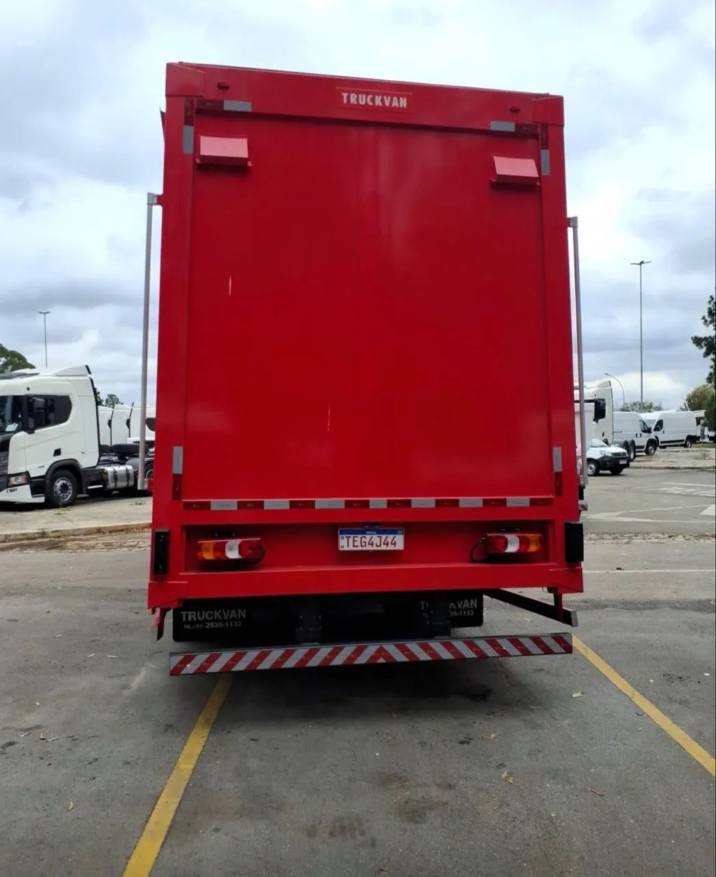 MB Atego 2433 ano 2025, 6x2, com Baú de bebidas, em SP - Foto 5