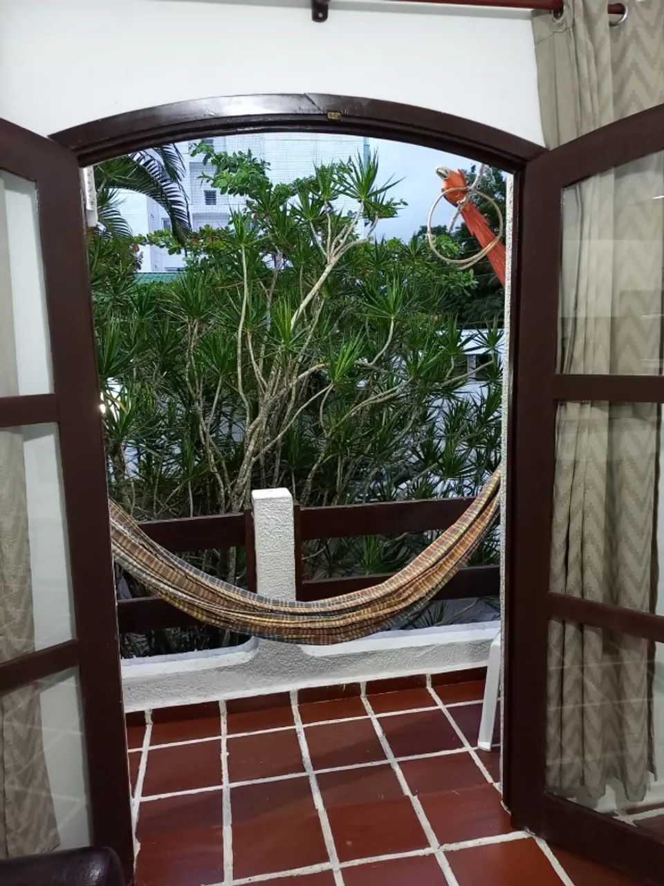 Temporada em Ubatuba - Apartamento arejado, completo e perto das praias Tenório e Grande