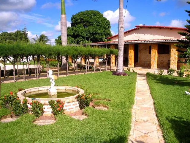 ALUGA-SE Chácara com 10.000m², Casa Mobiliada, Piscinas, Salão e Área de Lazer Completa - Foto 4