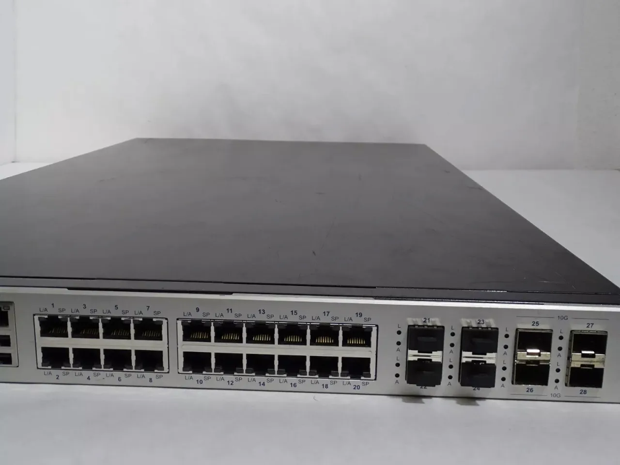A10 Networks Thunder AX3200-12 20Gbps com SFP+
