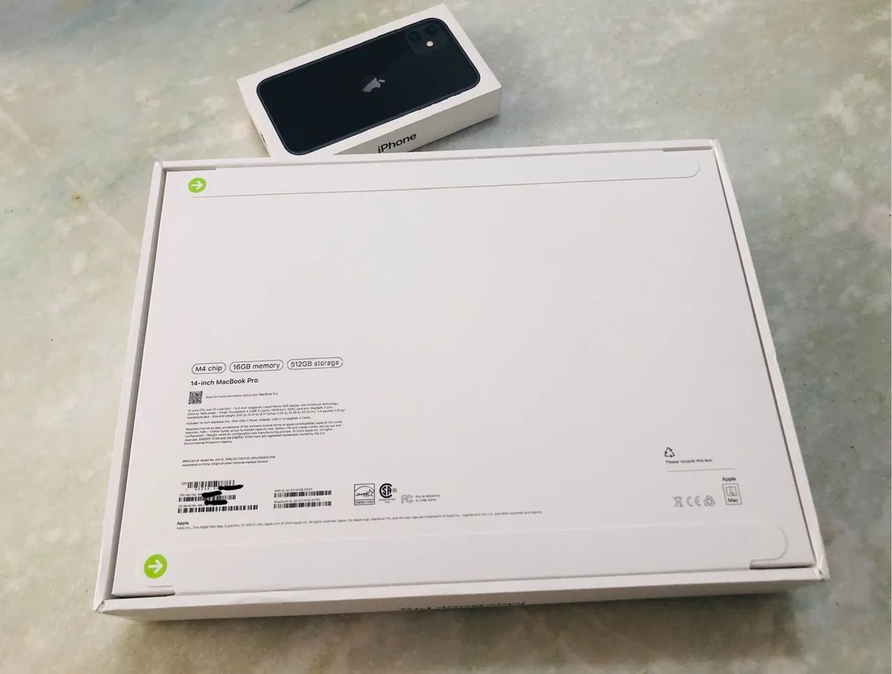 MacBook Pro M4 16gb RAM 512gb  - Foto 2