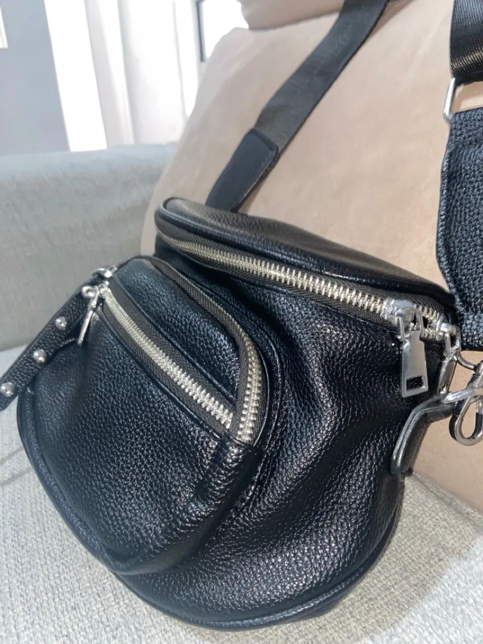 Bolsa de Ombro Feminina Preta (Pochete) - Foto 3
