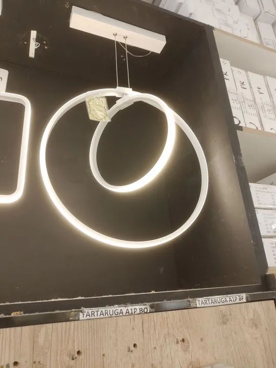 Lustre Moderno Quadrado LED - Foto 2