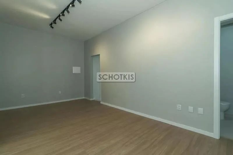 IMOBILIÁRIA SCHOTKIS VENDE EXCELENTE APARTAMENTO 02 DORMITÓRIOS DESOCUPADO, TIPO GARDEN, T - Foto 4