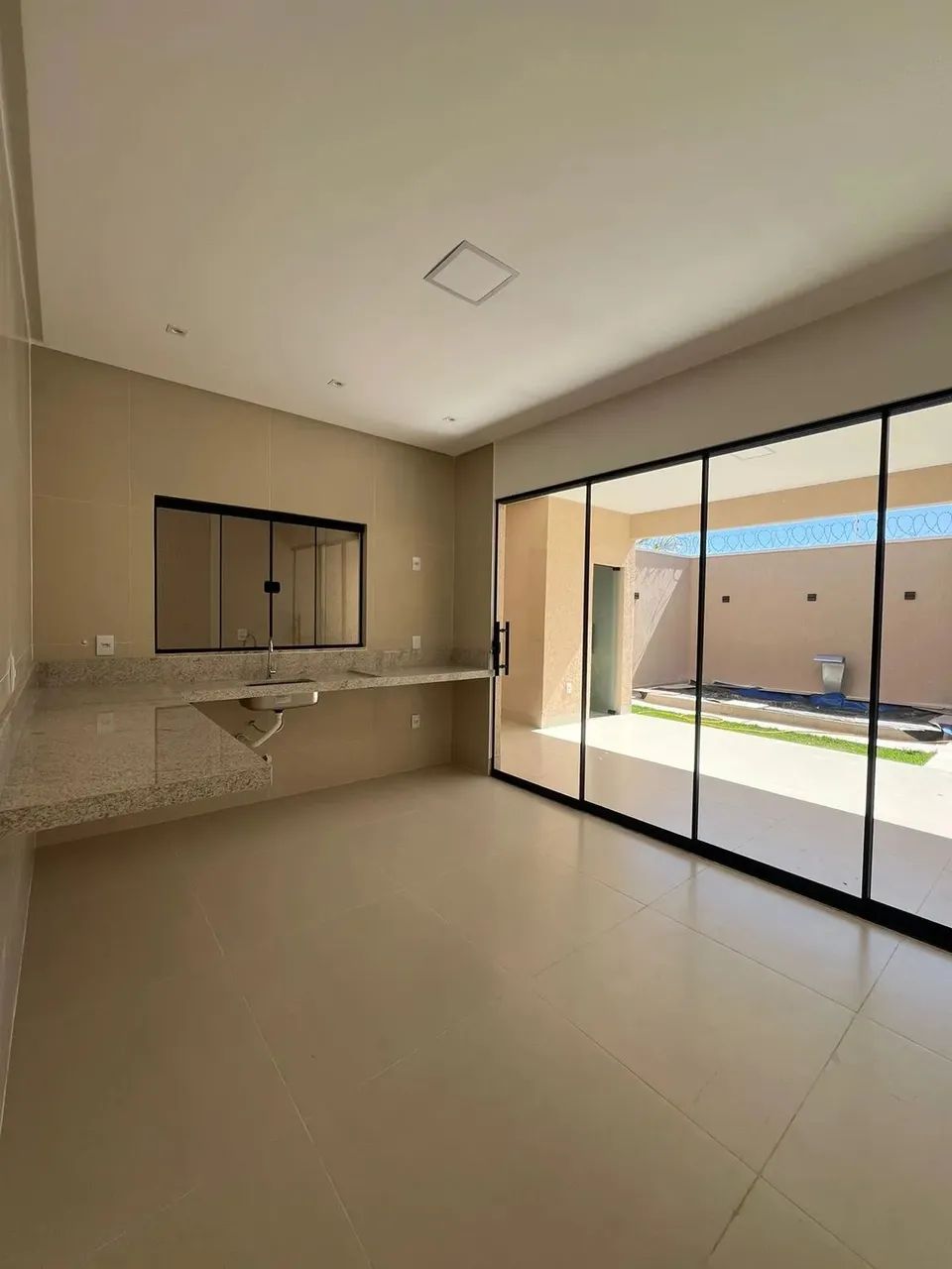 Casa de 3 quartos e com Piscina,  Ótima localização no Setor Faiçalville região com boa va - Foto 4