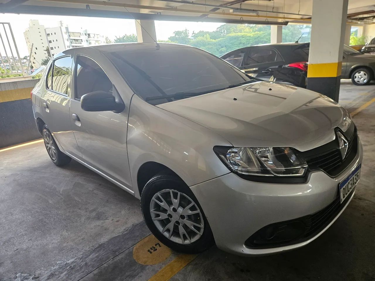 Renault Logan 1.0 completo  - Foto 2