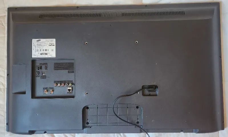 TV Samsung LCD com tela quebrada - Foto 5