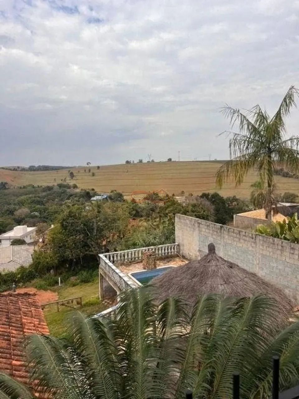 Chácara Residencial / Jardim Leonor