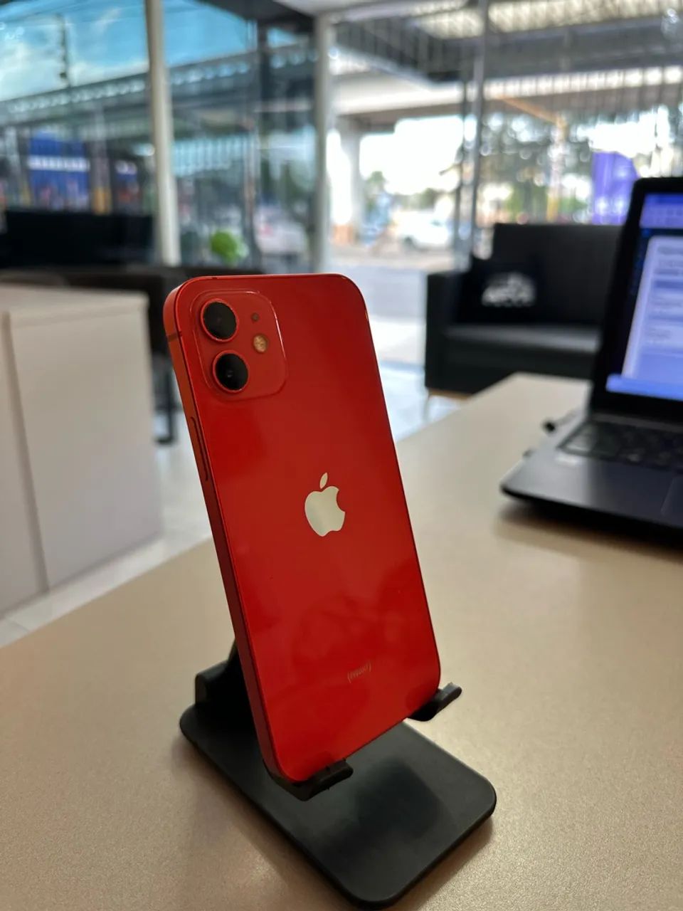 iPhone 12 64g Vermelho - Celulares e Smartphones - Centro, São