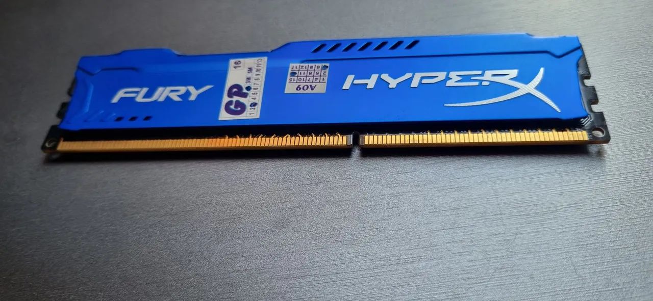 Memória RAM 4GB DDR3 (HyperX) - Funcionando Perfeitamente 