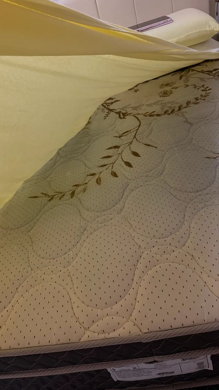 Cama e cabeceira  - Foto 3