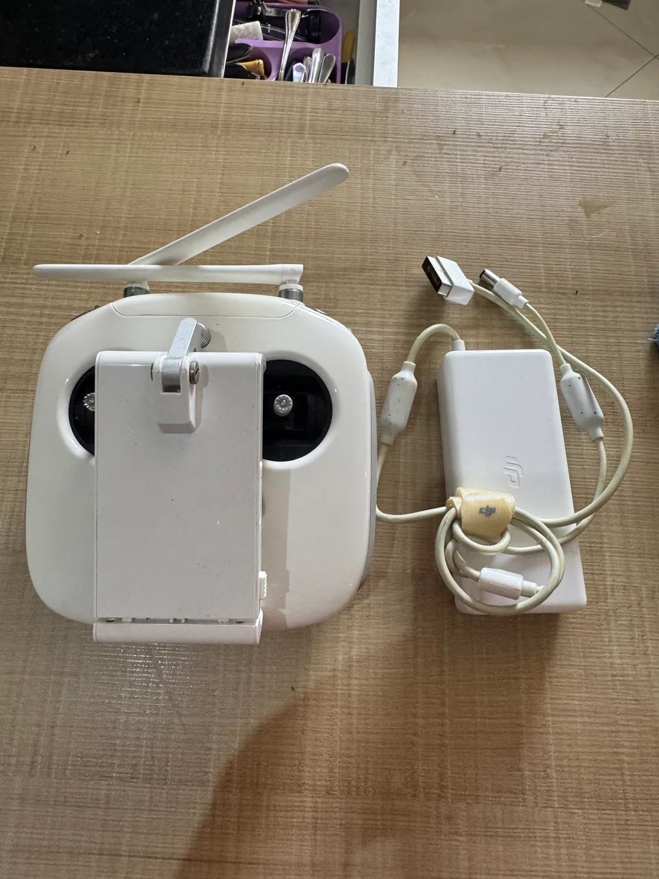 Carregar e Controle Phantom 4 pro - Foto 2