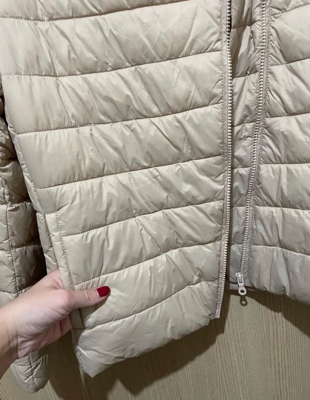 Casaco impermeável off white puffer tamanho P - Foto 2