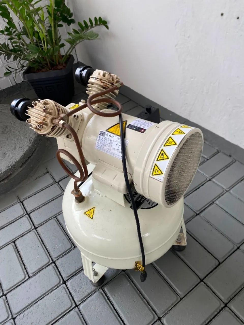 Vendo compressor odontológico  - Foto 4