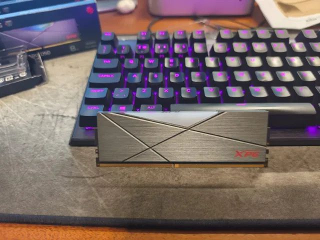 Memória XPG Spectrix D5065126768860546120