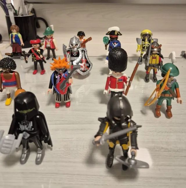 Playmobil Figures LOTE - 20 Bonecos - Foto 4