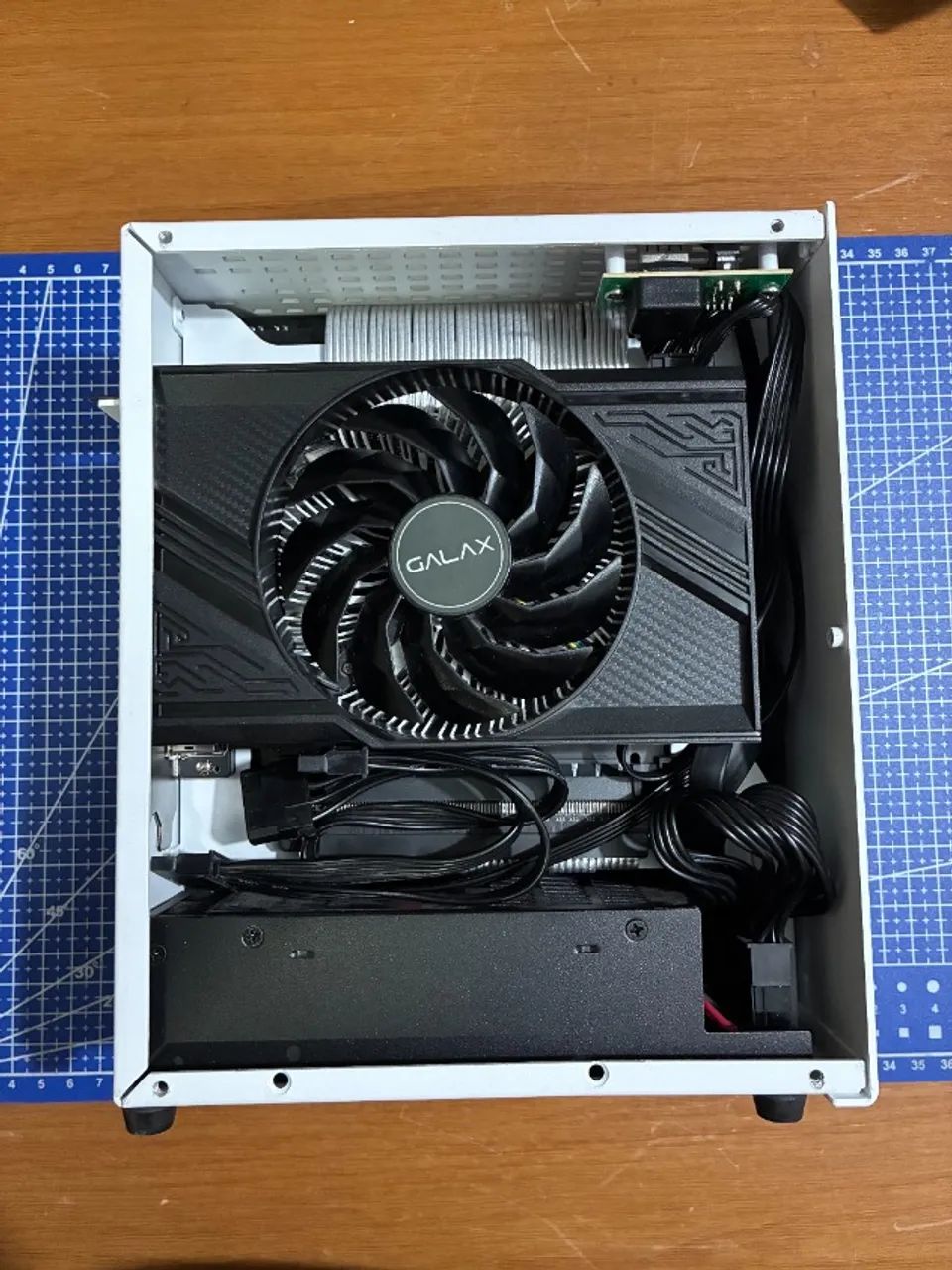 Mini ITX Branco - RTX4060 + i5 12ª + 32GB RAM, Wifi e NVME - Mini