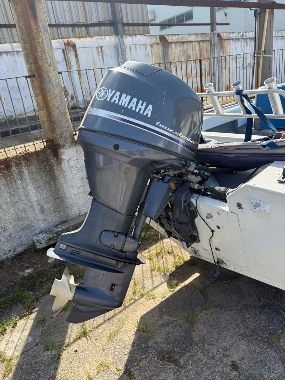 Lancha acompanhada de motor de 60 yamaha  - Foto 4