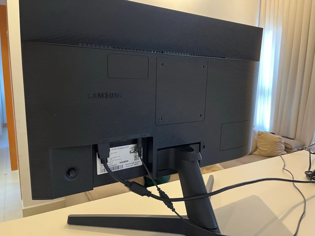 Monitor Samsung T350 24 polegadas, com suporte articulado. - Foto 3