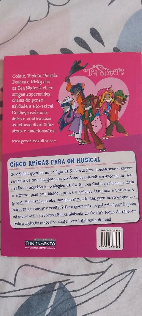Livro Cinco Amigas e um Musical - Foto 2