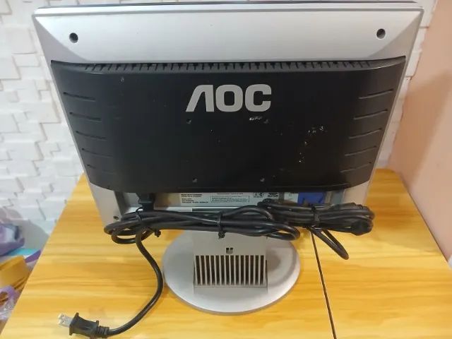 Monitor AOC 15pol com áudio. - Foto 3