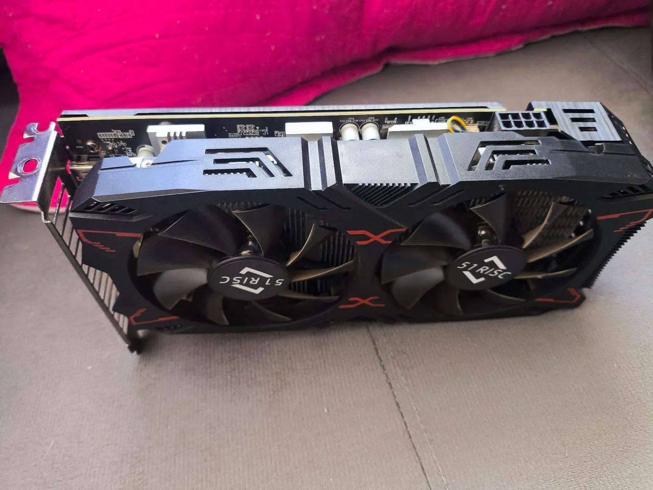 Vendo RX 5500 XT 8GB  - Foto 5