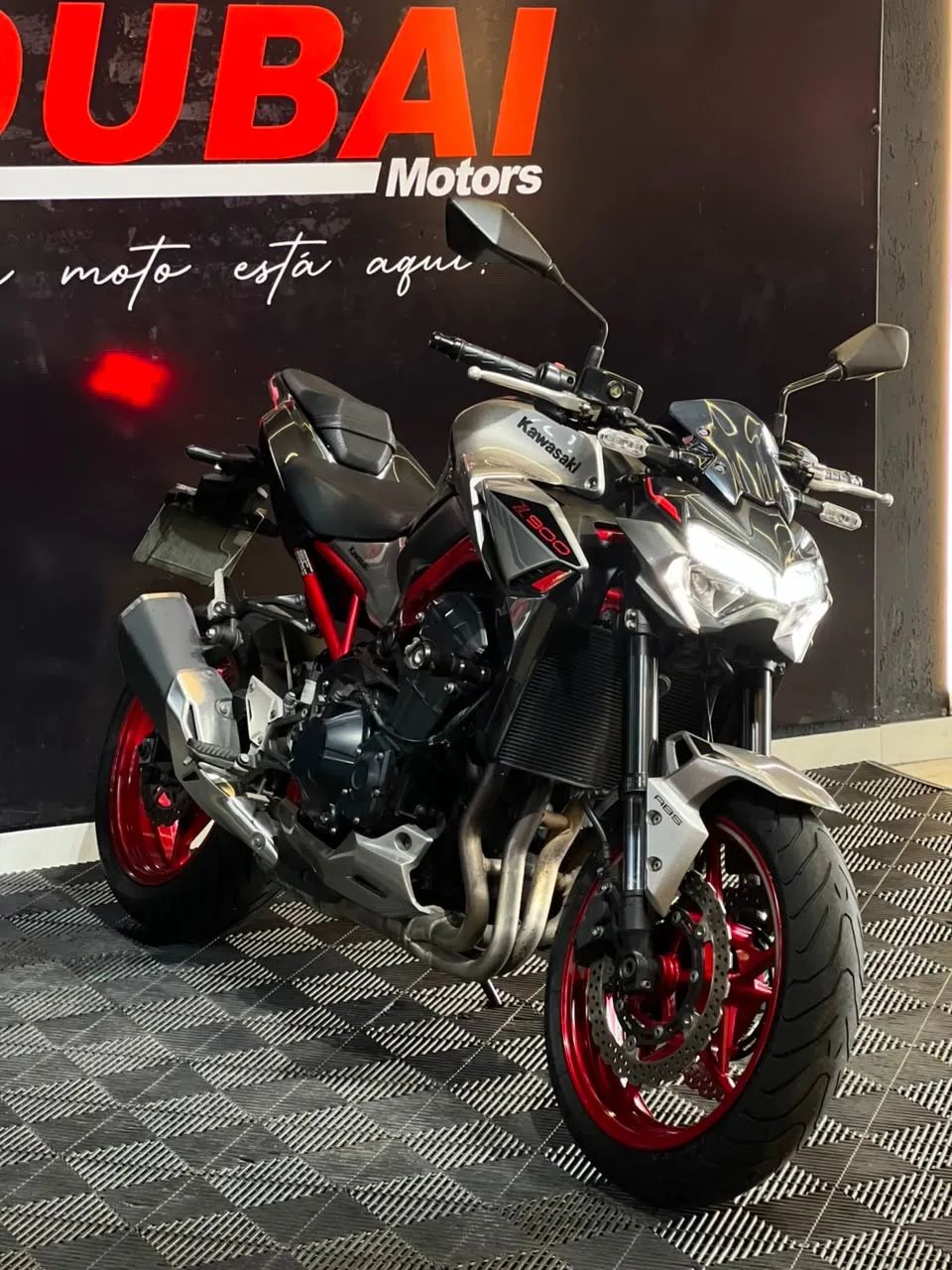 Kawasaki Z 900 - Foto 3