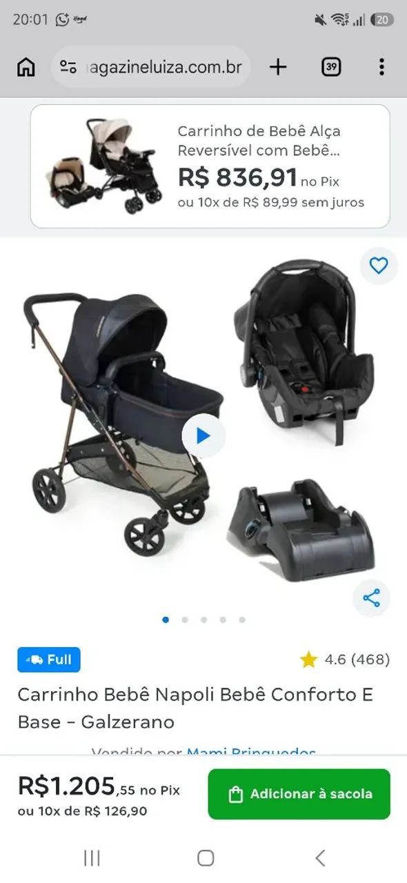 Carrinho de bebê com bebê conforto