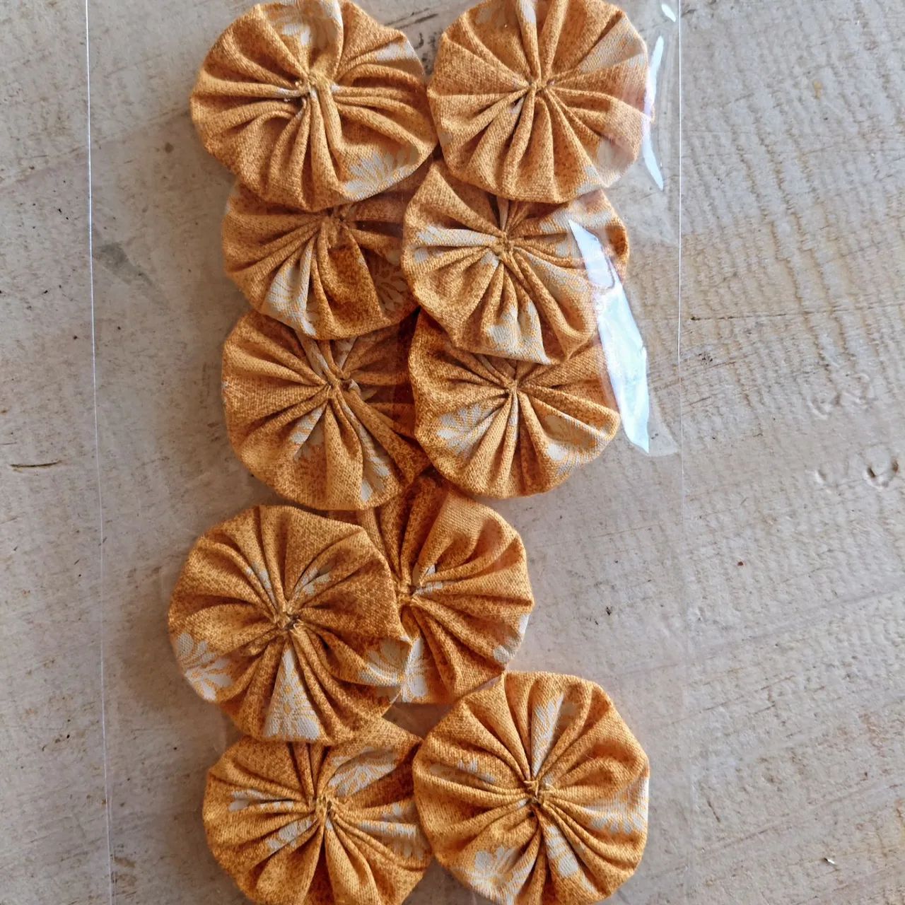Pacotinhos com fuxicos  - Foto 2