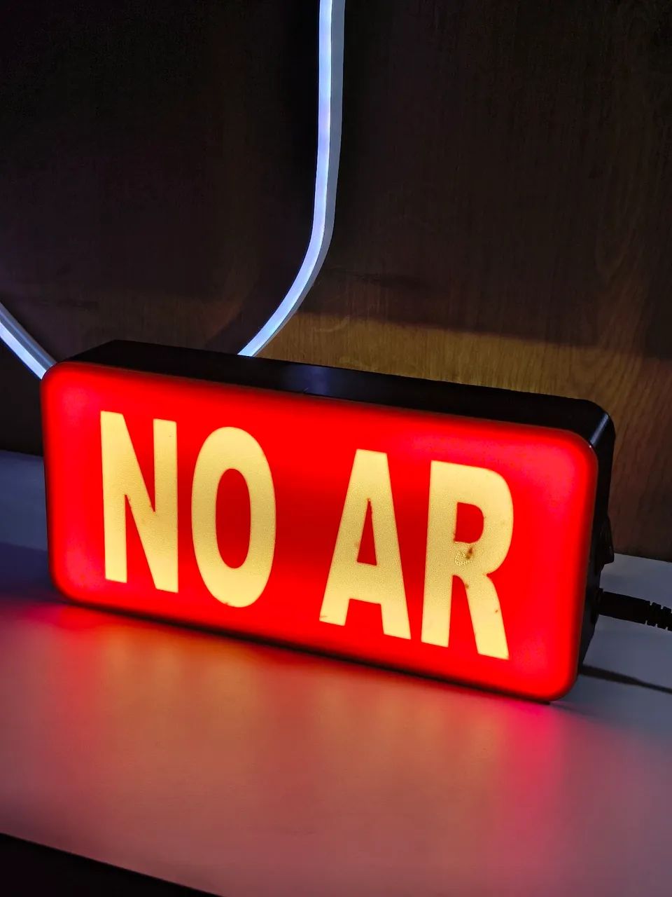 Luminária Led NO AR de um toque no seu Studio , setup gamer e decoração em geral  - Foto 3