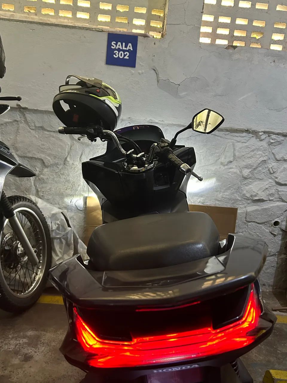 PCX 2024 Conservada - Foto 2