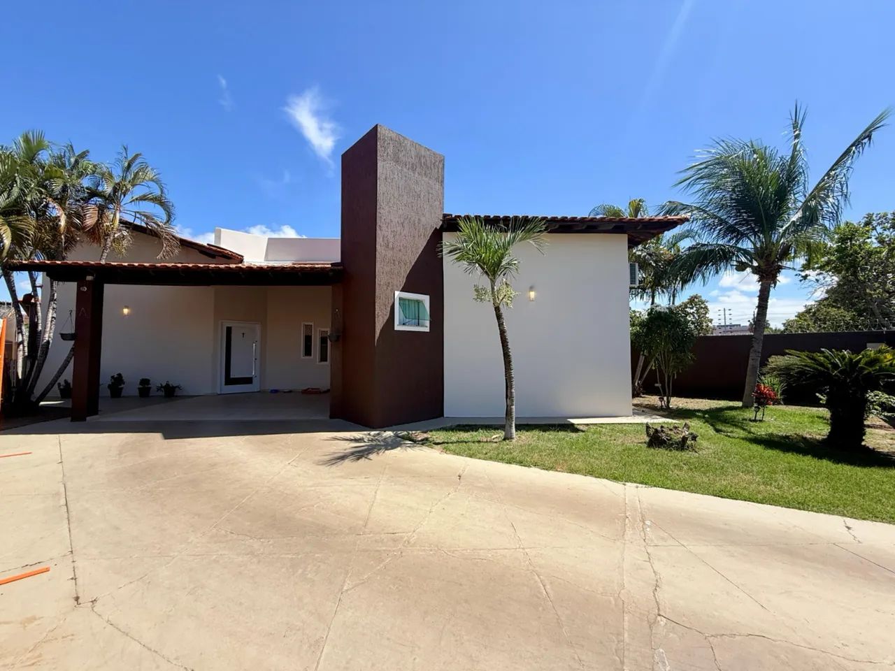 Casa à Venda - Caçari 