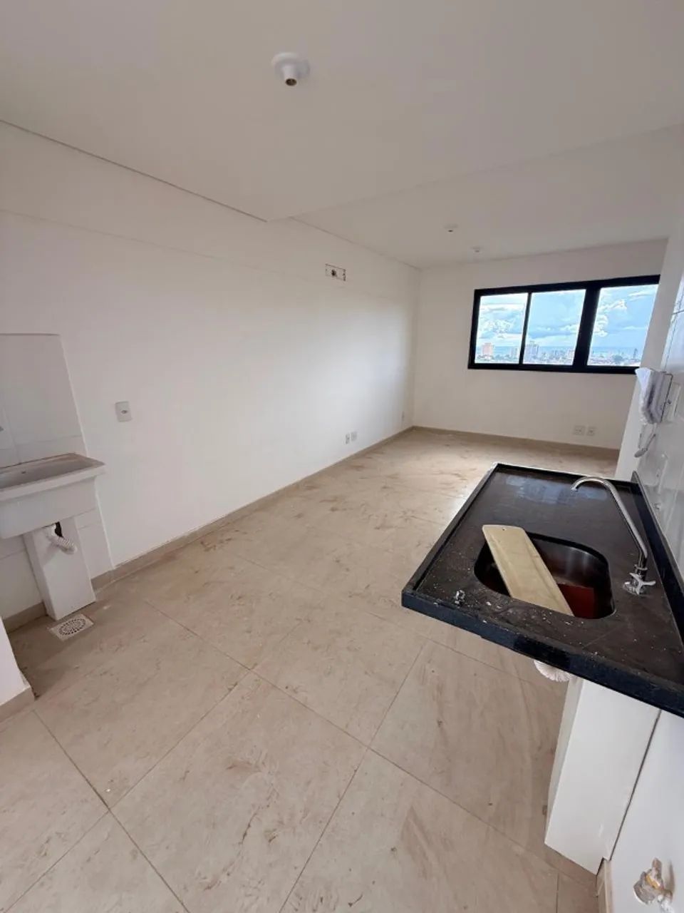 Vendo cobertura Linear em Samambaia, COM VARADÃO, 72m2, Vazada, NOVO e próximo ao metrô. - Foto 5