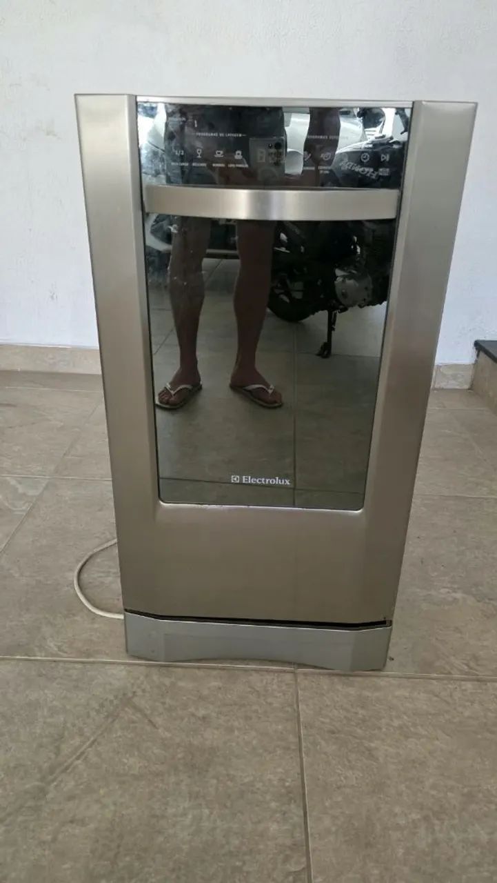 LAVA LOUÇAS ELETROLUX MUITO BOA E PRÁTICA 