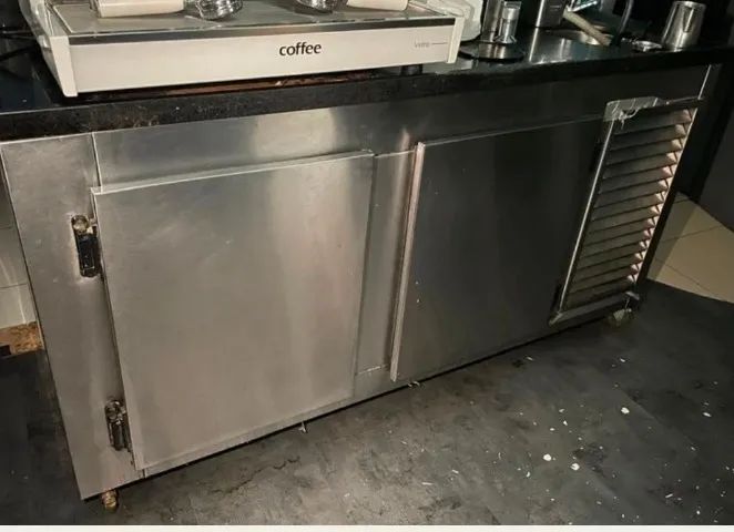 Balcão refrigerado em aço inox