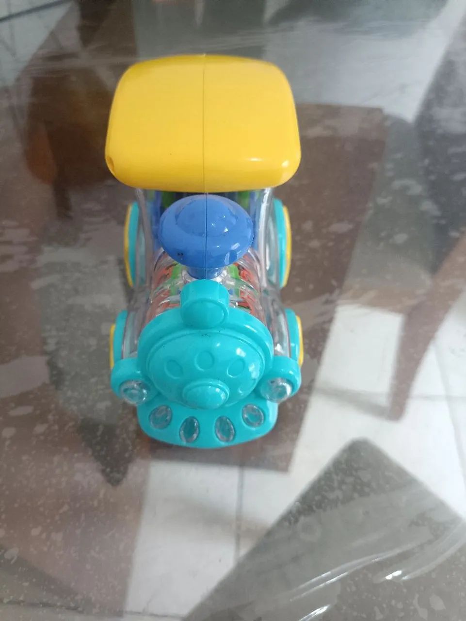 Trenzinho de brinquedo translúcido 