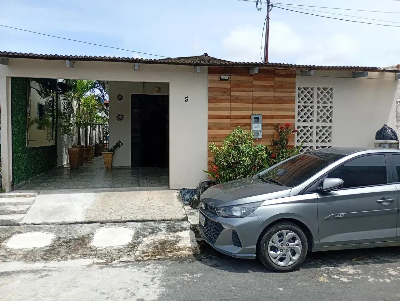 Linda casa com Piscina Nova Cidade- Próximo do DB