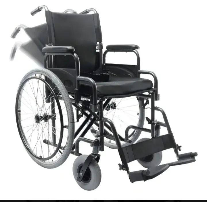 Vendo cadeira de rodas semi nova