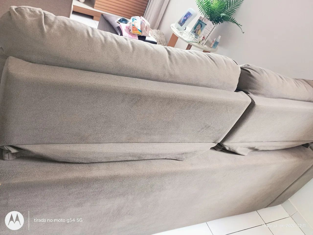 Vendo sofá de 03 lugares