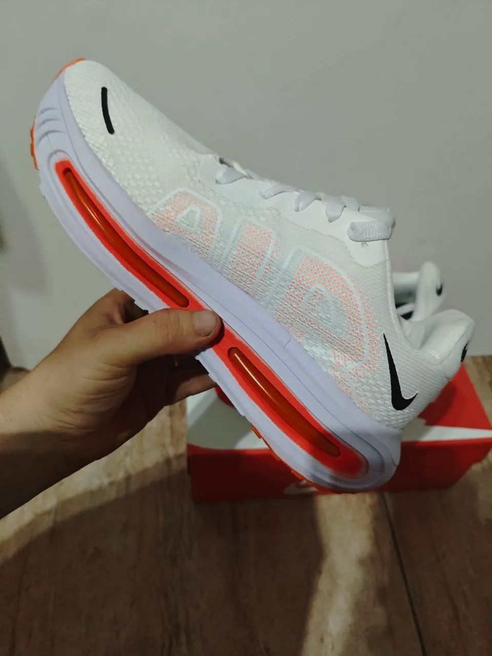 NIKE VOMERO PREMIUM 