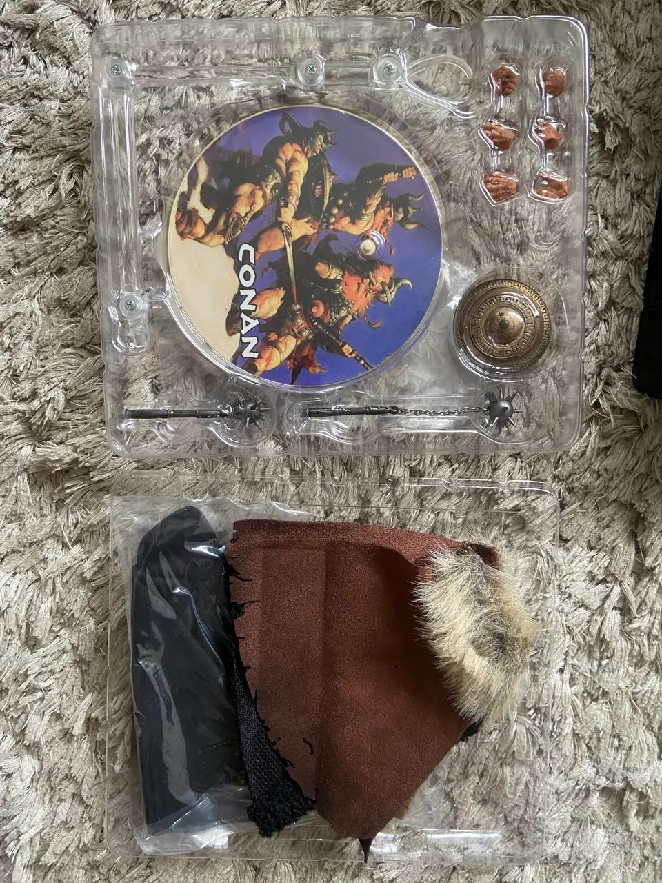 Mezco One 12 1:12 Conan the Conqueror + Barbarian Booster Pack - Foto 3