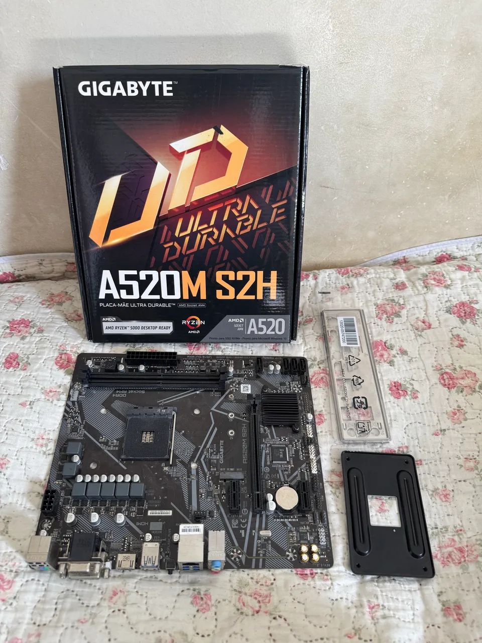 Placa mãe Gigabyte A520M S2H