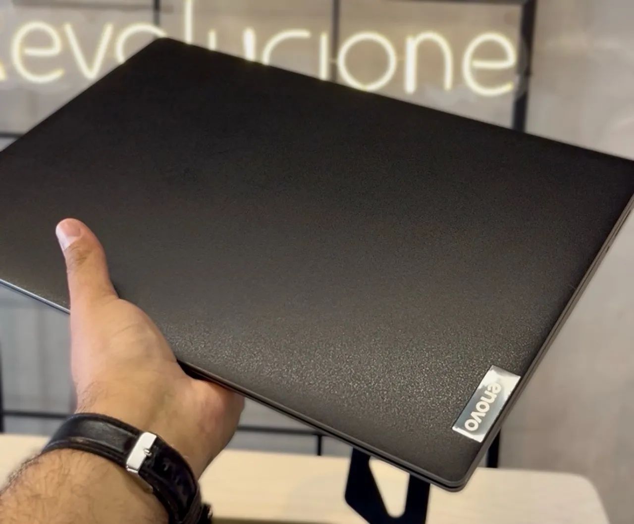 NOTEBOOK LENOVO CORE I5 SUPER VELOZ - Foto 4