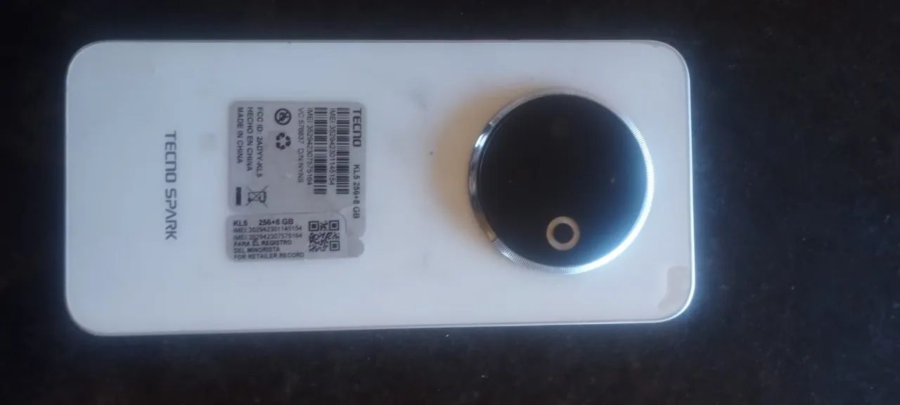 VENDO. TECNO SPARK 30C!! Chama whats